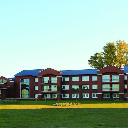 Howard Johnson Resort & Convention Center Ezeiza Exterior foto